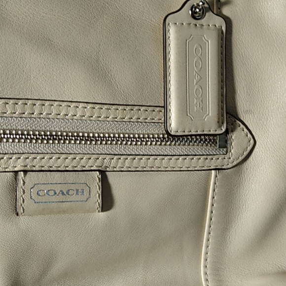 Coach - Picture 4 of 12